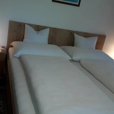Haus Dorfblick Guest house Pragraten