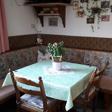 Haus Dorfblick Guest house Pragraten